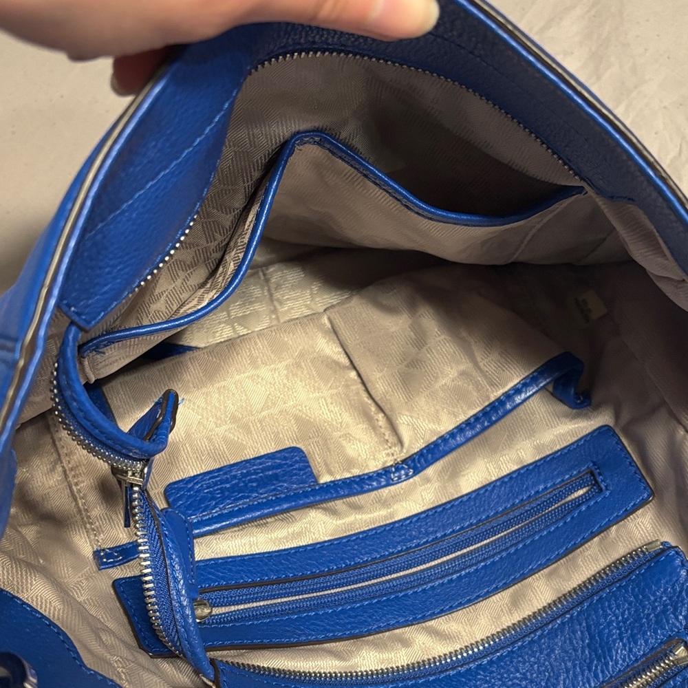 Michael Kors Vibrant Blue Shoulder Bag - Picture 8 of 12